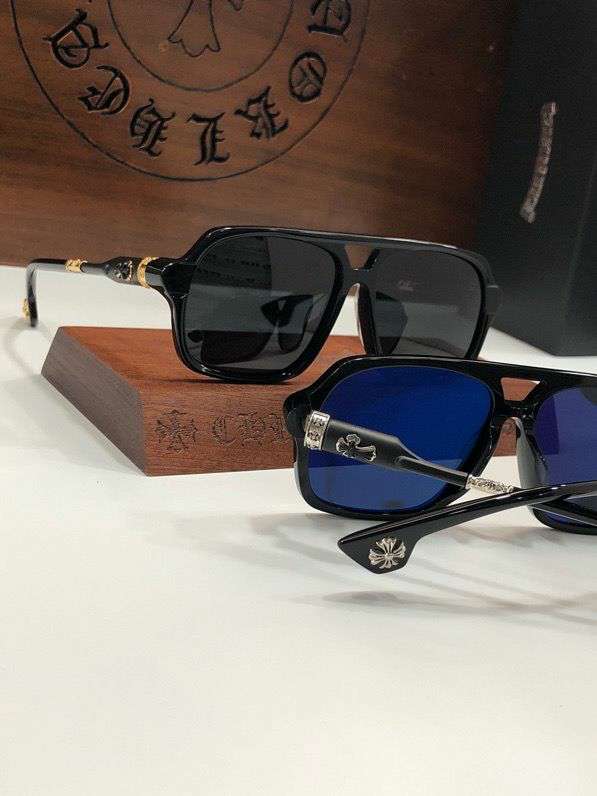 Picture of Chrome Hearts Sunglasses _SKUfw46734885fw